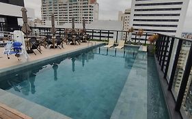 Apto no All Batel finamente mobiliado perto do shopping Curitiba